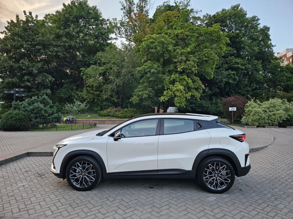 CHANGAN UNI-T