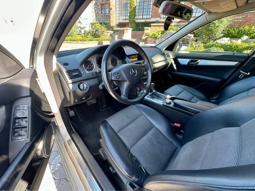 Mercedes C-280