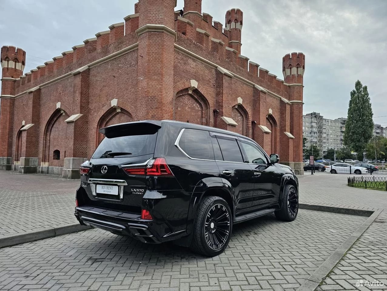 LEXUS LX 570