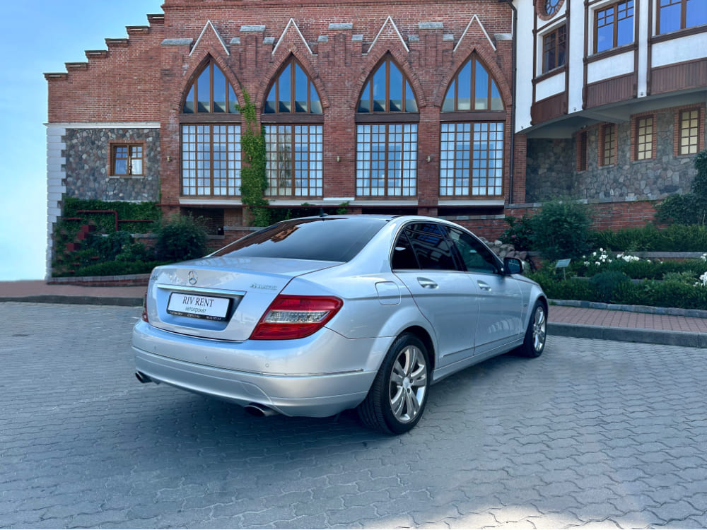 Mercedes C-280