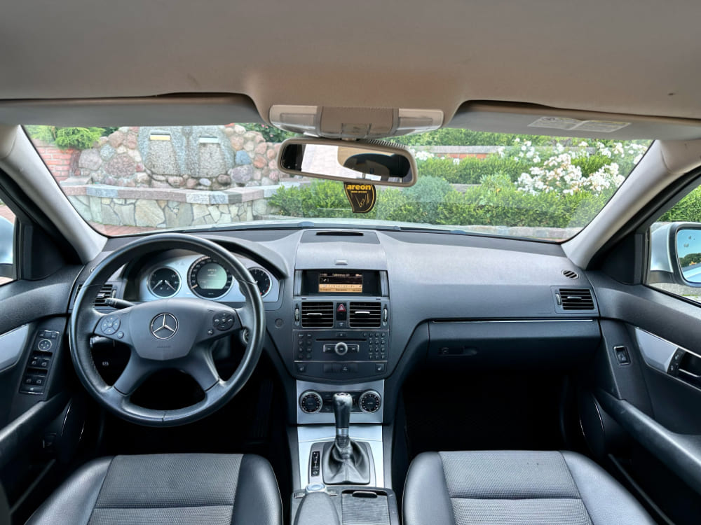 Mercedes C-280