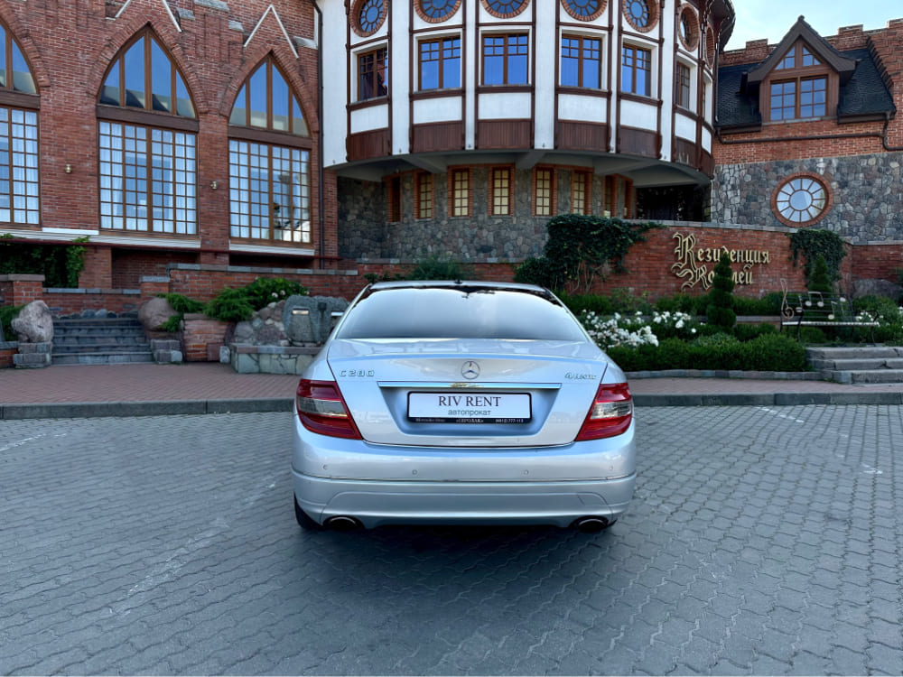 Mercedes C-280